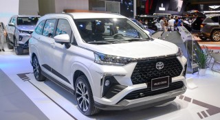 TOP 10 ô tô xăng, dầu bán chạy tháng 4/2026: Toyota Veloz Cross bất ngờ vươn lên vị trí số 1